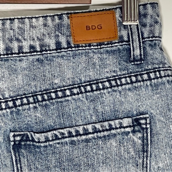 BDG High Rise Dree Cheeky Raw Hem Shorts Slight Stone Wash Y2K 90's - Picture 7 of 8